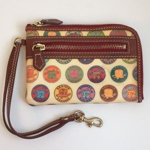 DOONEY & BOURKE Wristlet.
